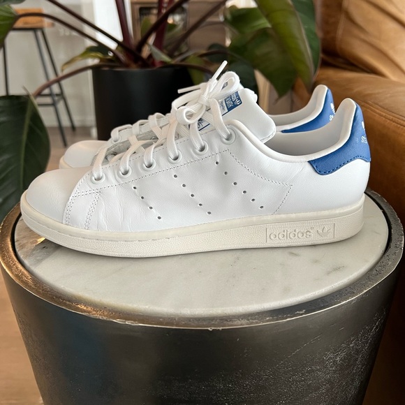 Adidas Stan Smith Shoes - Picture 4 of 6